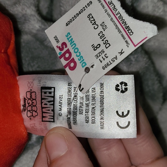 Just Play Logo Marvel Disney Iron Man Tsum Tsum  Stackable Plush Red Gold Yellow - Picture 8 of 10